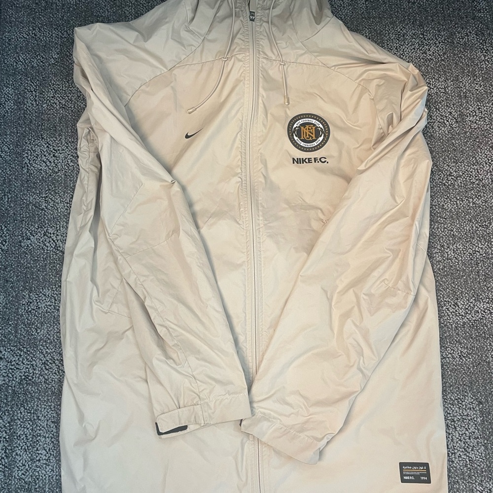 Nike FC Men’s Cream Lightweight Hooded Jacket